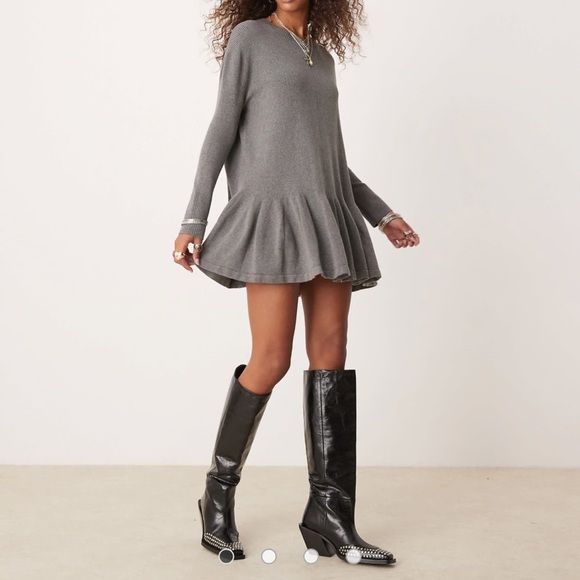 Free People Dresses & Skirts - Free People Flounce Hem Sweater Dress • Gray • Size Small